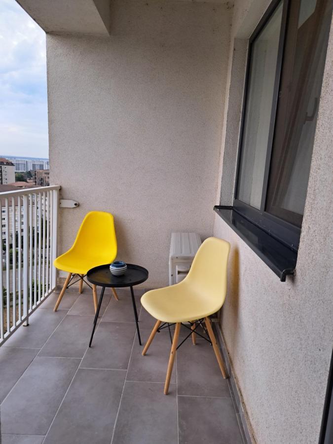 Apartament Onestilor Lägenhet Oradea Exteriör bild